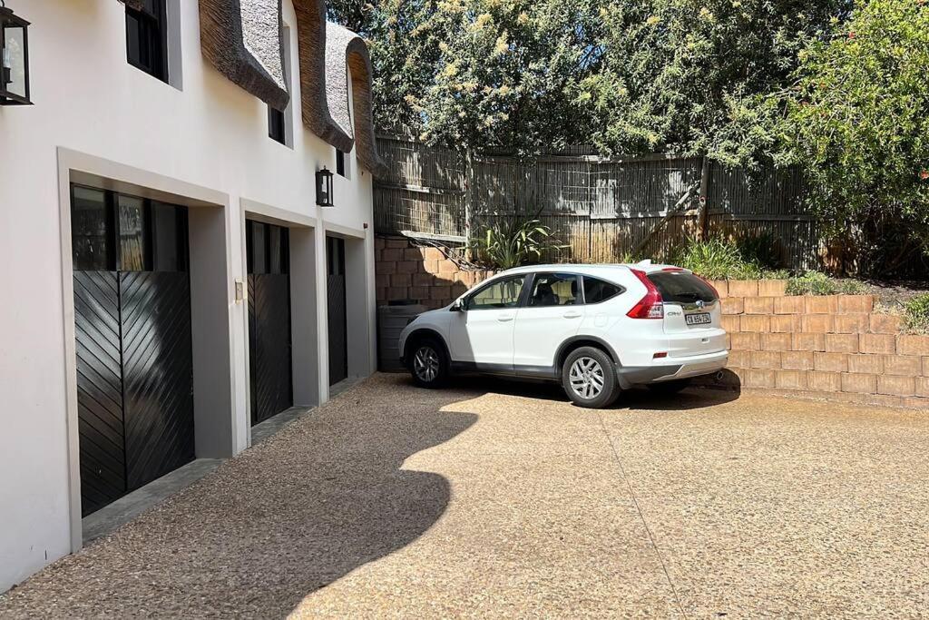 Serene, Thatched Apartment In Noordhoek, Cape Town Bagian luar foto