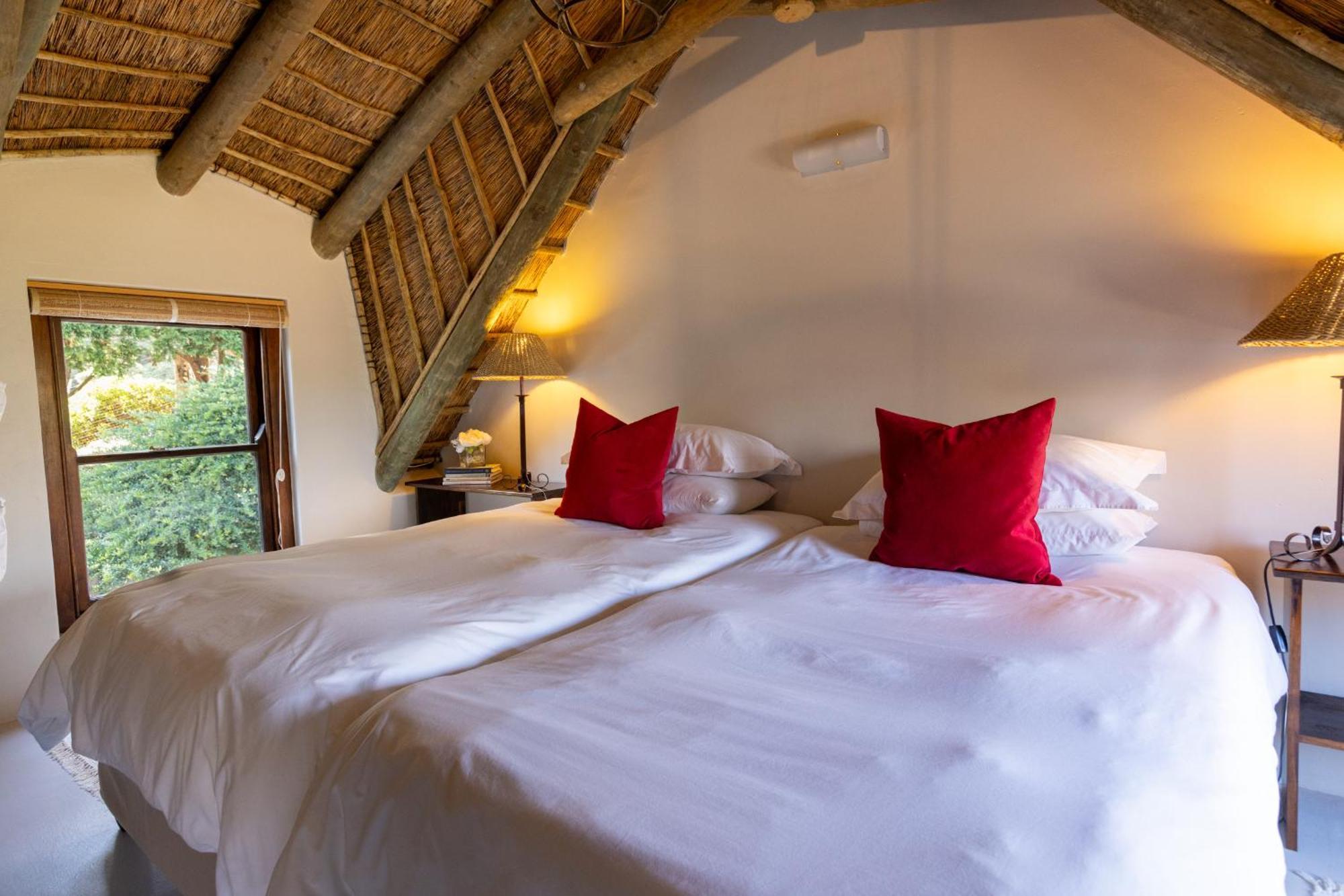 Serene, Thatched Apartment In Noordhoek, Cape Town Bagian luar foto